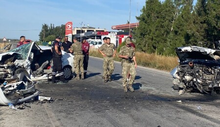 Ercan- İskele anayolunda trafik kazası: 2 ağır yaralı...
