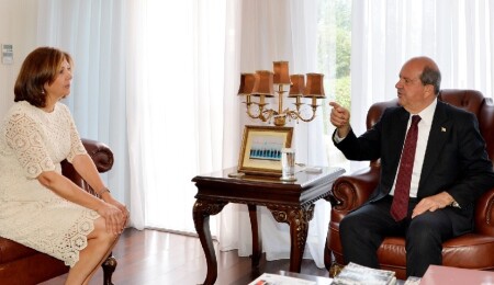 President Tatar Rejects Holguin's Proposal for Trilateral Meeting
