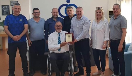 Fenerbahçeliler Derneği, Kıbrıs Türk Ortopedik Özürlüler Derneği’ni ziyaret etti