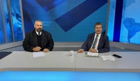 Ünal Üstel: Gelecek et AB standartlarında, asıl Güney’deki etin ne olduğu belirsiz
