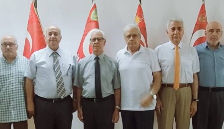 Milli Mücadele Vakfı Mütevelli Heyeti ve Yönetim Kurulu Üyeleri, TMT Mücahitler Derneği'ni ziyaret etti