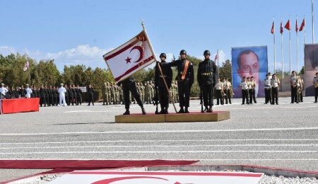 Gülseren Kışlası'nda ant içme töreni: 47'nci dönem Yedek Subay Celbi törenle yemin etti