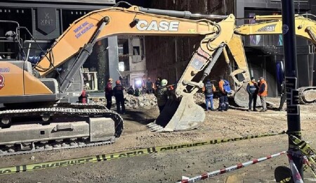 Güngören'de kısmen çöken binanın enkazında kalan işçinin cesedine ulaşıldı