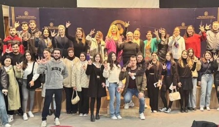 DAÜ’de “Parmaklarımın Sesine Kulak Verin” konulu işaret dili eğitim semineri düzenlendi