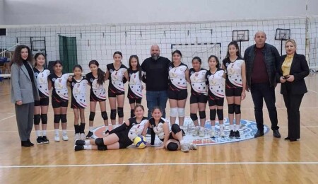 Şehit Hüseyin Akil İlkokulu çeyrek finalde