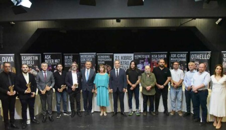 Üç belediye tiyatroda buluşuyor: 21. Kıbrıs Tiyatro Festivali başlıyor