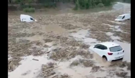 İspanya'da meydana gelen sellerde 2 kişi kayboldu