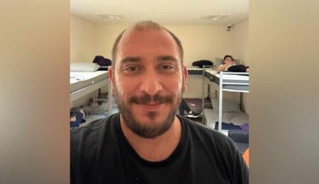 Mertkan Hamit’e N82 ile Türkiye'ye giriş yasağı: Geri gönderildi