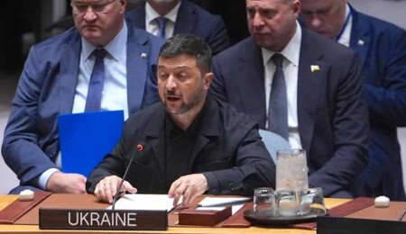 Zelenskiy, Kırım'ın ilhak edilmesinin devletler arasındaki ilişki kurallarını ihlal ettiğini belirtti