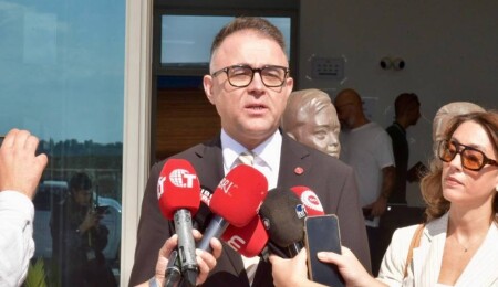 YSK Başkanı Bertan Özerdağ oyunu kullandı