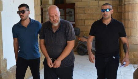 Sahte emlakçılıkla dolandırıp kaçtı, Girne Limanı'ndan girerken yakalandı