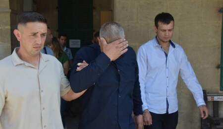 İskele'deki soygun zanlıları mahkemeye çıkarıldı