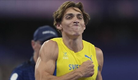 Duplantis, sırıkla atlama 11. kez dünya rekorunu kırdı