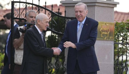 Recep Tayyip Erdoğan, MHP Genel Başkanı Bahçeli'yi ziyaret etti