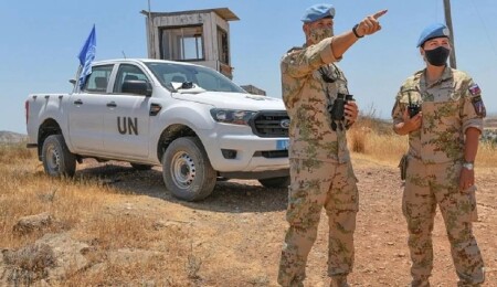 UNFICYP askerlerinin KKTC’den Güney Kıbrıs’a sığınmacı geçirmeye çalıştığı iddia edildi