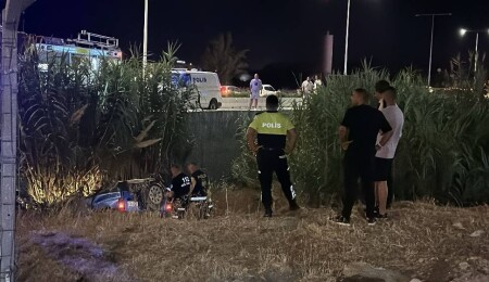 Alsancak’ta feci kaza: 81 yaşındaki sürücü olay yerinde yaşamını yitirdi