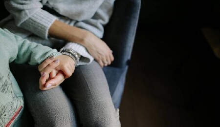 Ebeveynlerin yanlış davranışları çocukları öz güvenden eksik bireyler haline getiriyor