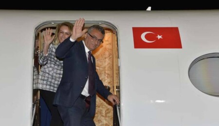 Cumhurbaşkanı Tufan Erhürman ilk yurt dışı resmi ziyareti için adadan ayrıldı