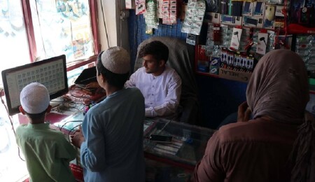 Afganistan'da 48 saatlik kesintinin ardından internet ve telekomünikasyon hizmetlerine erişilebiliyor