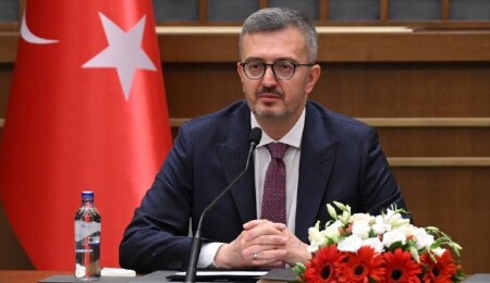 Burhanettin Duran: Kıbrıs Türkü kardeşlerimizin haklı davasının yanında olmaya devam edeceğiz