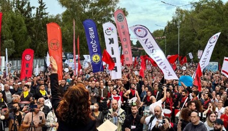 Sendikalar, Disiplin Tüzüğü’ne karşı grev ve eylem yaptı