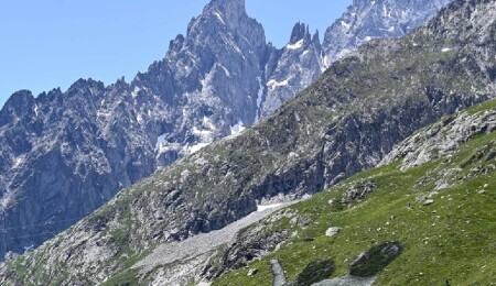 Mont Blanc Dağı'nda buz kütlesinin düşmesi sonucu 1 dağcı öldü