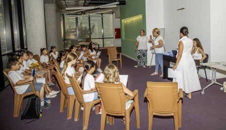 Girne’de çocuklar ve gençlerin koro çalışmaları sürüyor