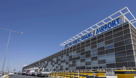 Ercan Havalimanı’nda 30 dakikalık ücretsiz otopark uygulaması başlıyor