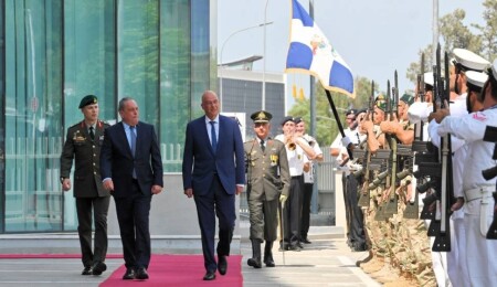 Güney Kıbrıs ve Yunanistan Savunma Bakanları'ndan birlik mesajı: Güvenliğin korunmasında kararlıyız