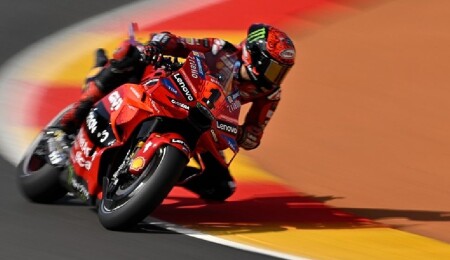MotoGP Japonya Grand Prix'sini Francesco Bagnaia kazandı