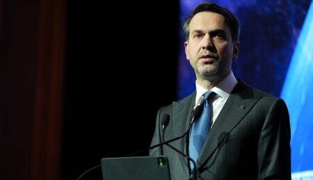 Türkiye Enerji Bakanı Bayraktar: Yunanistan ile gaz hattı kapasitesini artırmalıyız