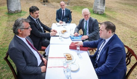 CTP Genel Başkanı Tufan Erhürman ile Stephen Doughty görüştü