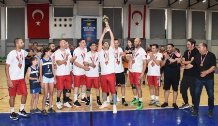 6’ncı Polis Basketbol Turnuvası’nın şampiyonu Lefkoşa Polis Müdürlüğü Takımı oldu