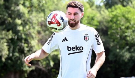 Orkun Kökçü, Beşiktaş formasıyla ilk idmanına çıktı