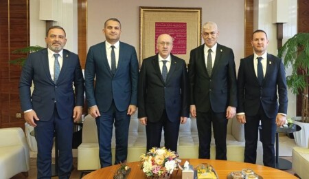Sanayi Odası heyeti Türkiye Ticaret Bakanlığı'nı ziyaret etti