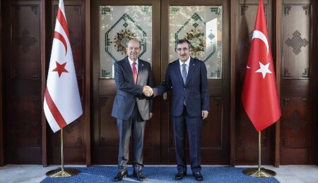 Cumhurbaşkanı Ersin Tatar ile Türkiye Cumhurbaşkanı Yardımcısı Cevdet Yılmaz görüştü