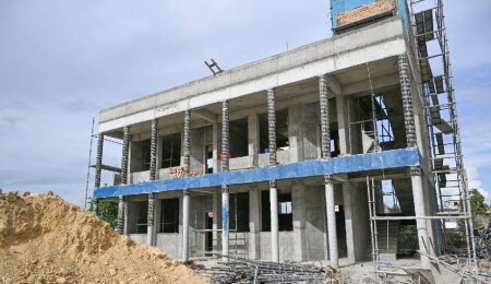 Alayköy İlkokulu’ndaki yeni derslikler hızla tamamlanıyor