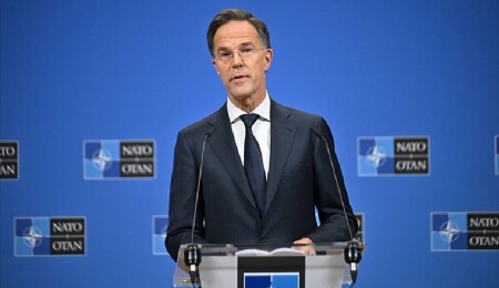 NATO Genel Sekreteri Rutte, Ukrayna'nın İttifak'a üyeliğinin pratik açıdan mümkün olmadığını söyledi