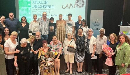 Eğitimci Müfide Akalın belgeseli KTÖS’te gösterildi
