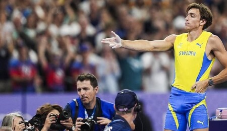 Armand Duplantis Breaks World Record for 12th Time
