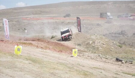 Türkiye’de düzenlenen ‘Akdeniz Off Road’ yarışları nefes kesti