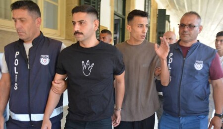 Uyuşturucudan yargılanan sanıklara 2 buçuk yıl hapis cezası!