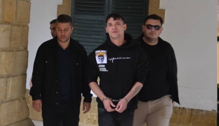 Dedikodu kavgası: 52 yaşındaki şahsa yumruk attı, kafatası çatladı