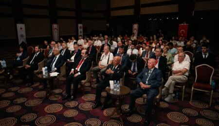 Türk Tarih Kurumu’nun Girne’de düzenlediği '50. Yıl Sempozyumu' başladı
