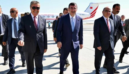 Cevdet Yılmaz, adada!