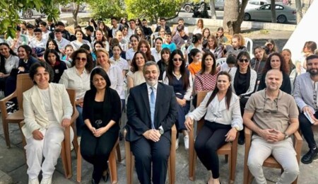 “Kıbrıs Öyküleri” Girne Halk Kütüphanesi’nde tanıtıldı