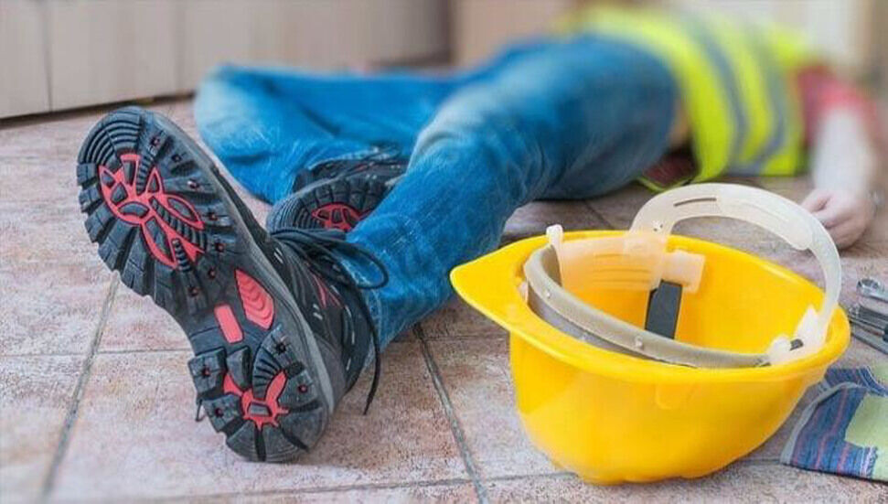 Girne’de iş kazası: Osman Şen 4,20 metre yükseklikten düştü!