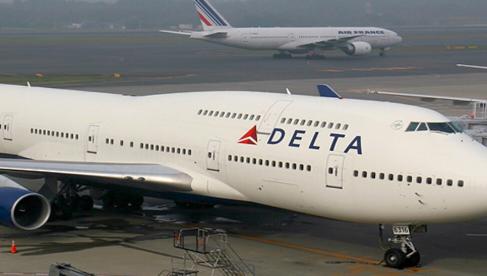 US Orders 10% Flight Cut at Major Airports Due to Shutdown