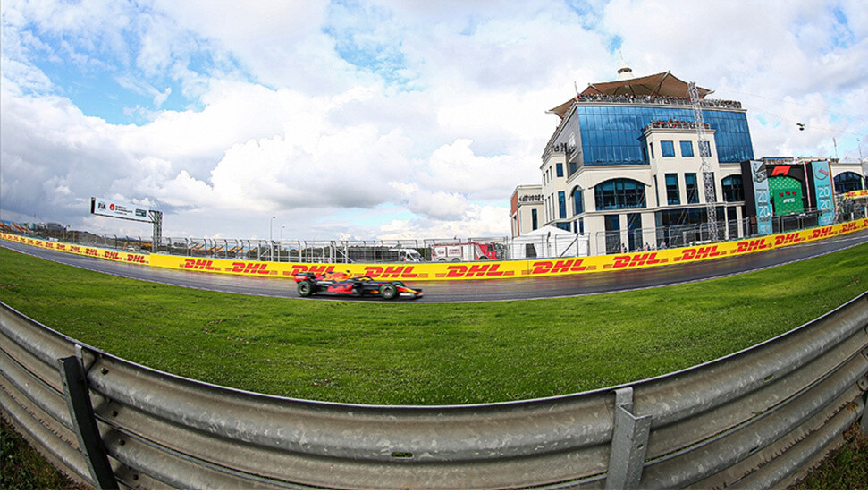 Formula 1 Azerbaycan Grand Prix'sinde pole pozisyonu Charles Leclerc'in