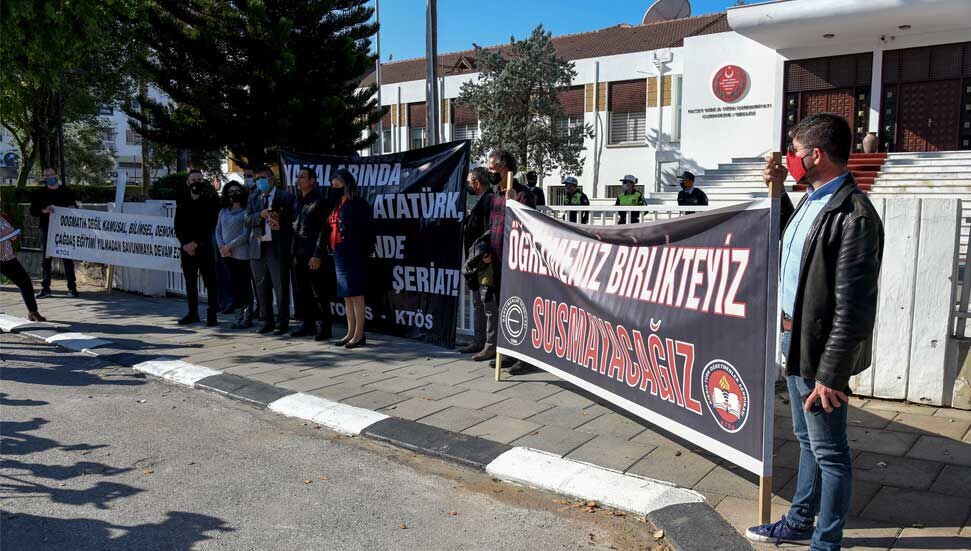 Spanish Education Unions Confederation Supports KTÖS and KTOEÖS